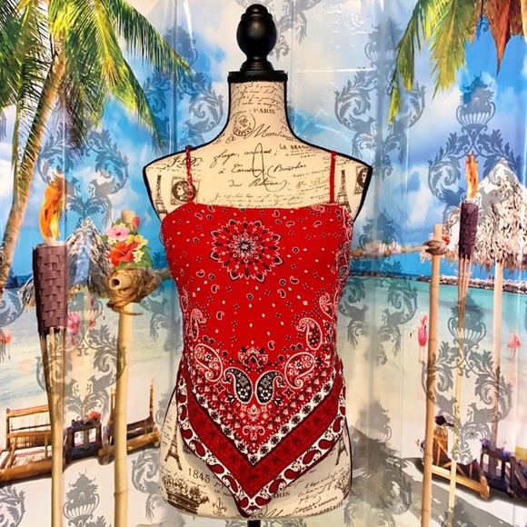 Tops - 🍀 NWT! Cute Red Bandana Tank!